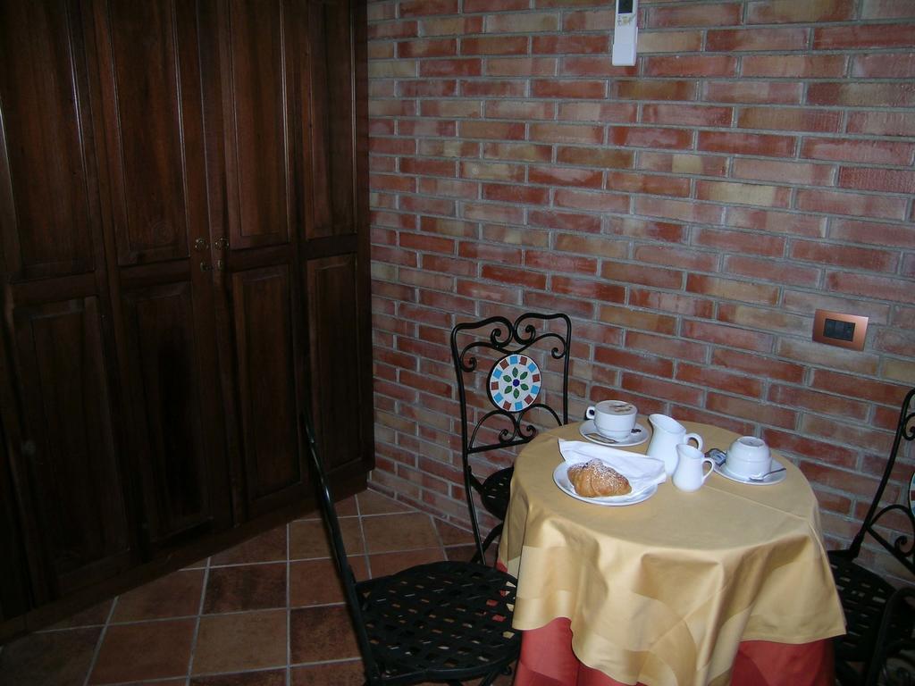 Domus Lilio Bed & Breakfast Petralia Sottana Exterior photo