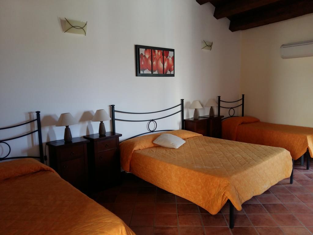 Domus Lilio Bed & Breakfast Petralia Sottana Exterior photo